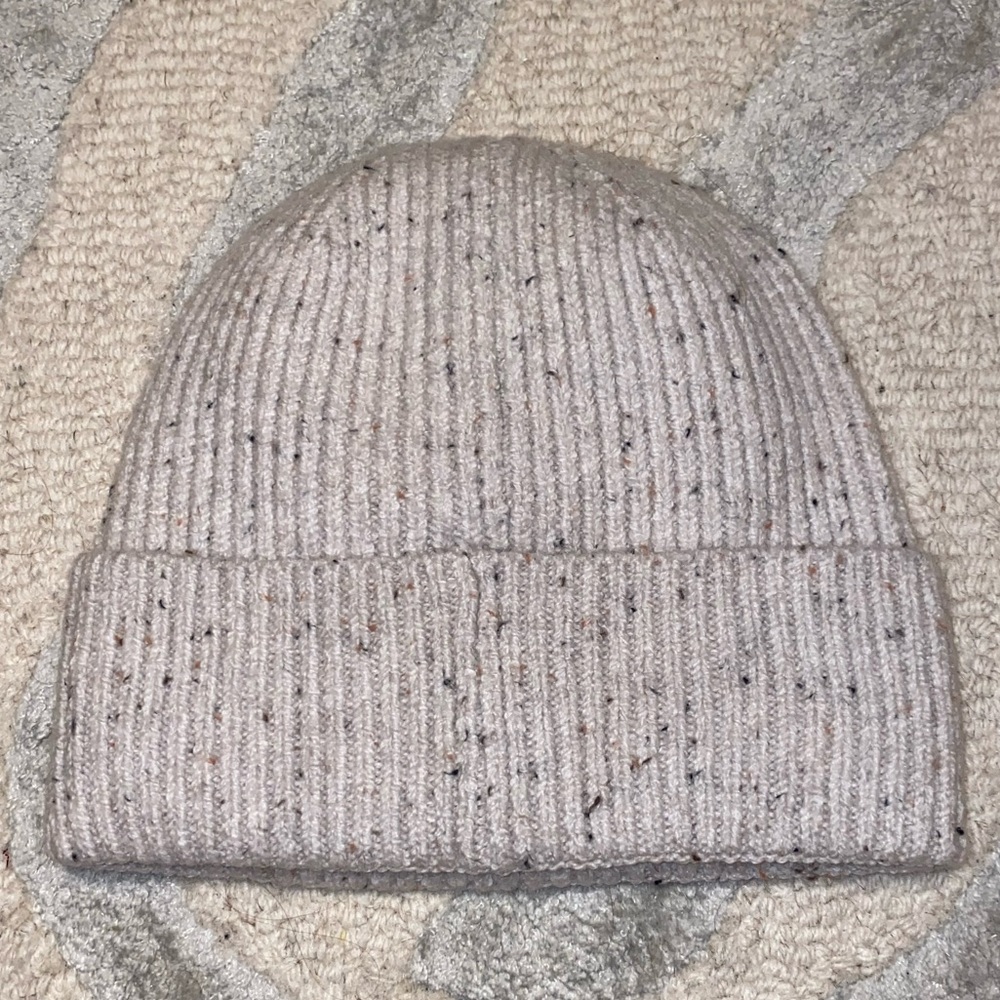 Universal Thread Women’s Rib Beanie
